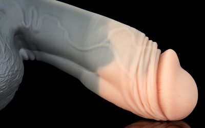 Alternative view of Riot - Large